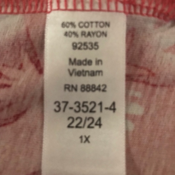 Cold-Shoulder Tee - Picture 4 of 6